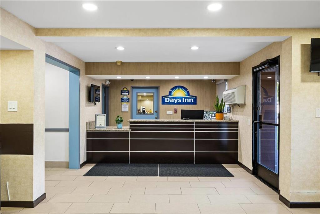 Days By Wyndham Hotel